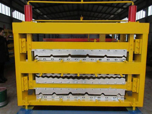 840/850/900彩钢压瓦机