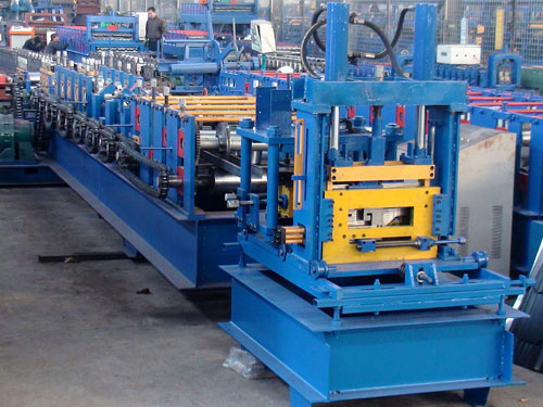 无极切断C型钢机